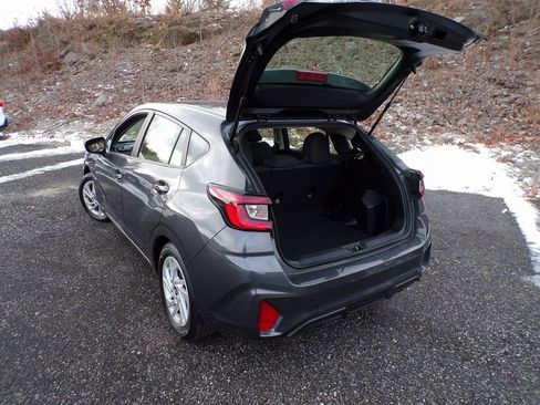 Used 2024 Subaru Impreza 2.0i image 10