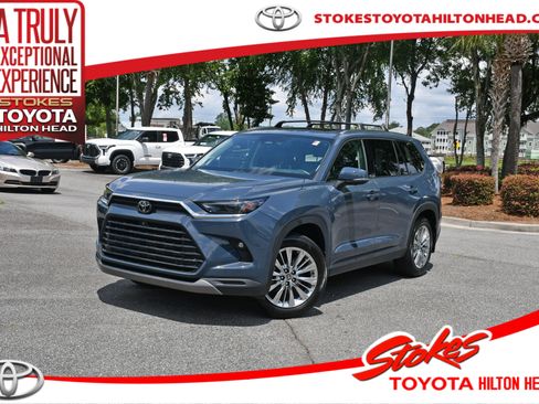 Certified 2024 Toyota Grand Highlander AWD image 1