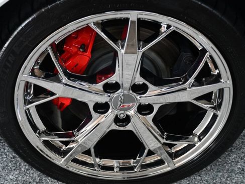Used 2022 Chevrolet Corvette Stingray Premium Conv w/ Z51 Performance Package RWD image 27