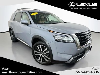 Used 2023 Nissan Pathfinder Platinum
