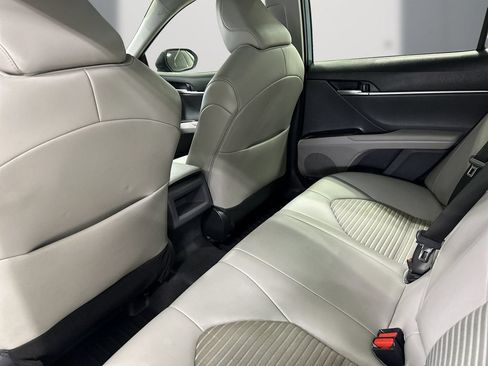 Used 2023 Toyota Camry SE FWD image 15