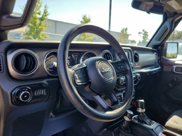 Certified 2018 Jeep Wrangler Unlimited Sport AWD/4WD image 17