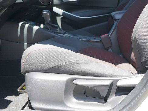 Used 2024 Toyota Corolla SE FWD image 17