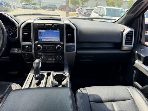 Used 2018 Ford F150 Lariat w/ Equipment Group 502A Luxury AWD/4WD image 22