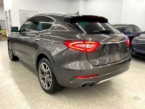 Used 2017 Maserati Levante S image 6