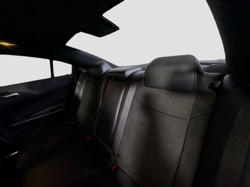 Used 2017 Dodge Charger R/T Scat Pack RWD image 24