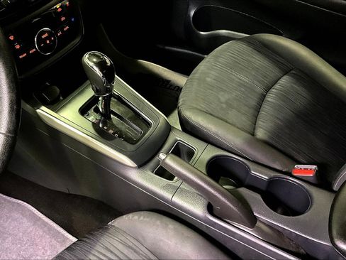 Used 2018 Nissan Sentra SV image 18