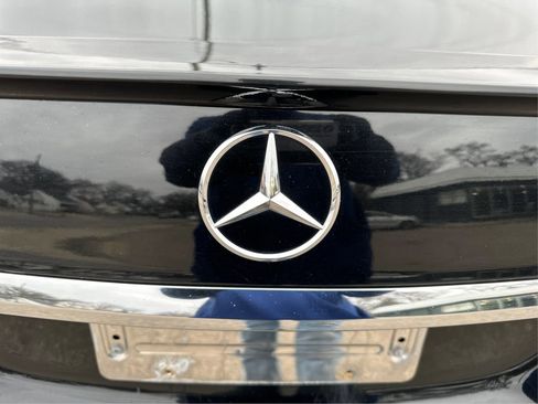 Used 2017 Mercedes-Benz S 550 4MATIC Sedan image 34
