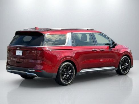 Certified 2024 Kia Carnival SX image 7