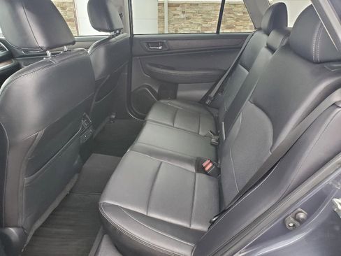 Used 2017 Subaru Outback 2.5i Limited image 19