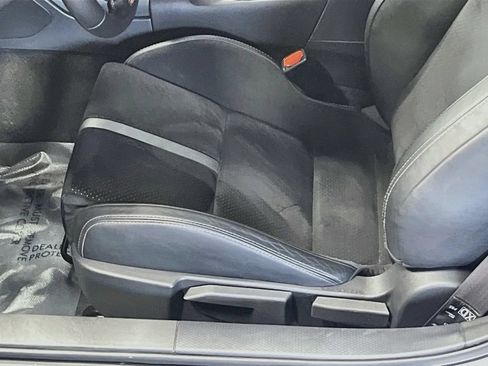 Used 2022 Toyota GR86 Premium w/ ALL Weather Mat Package (TMS) RWD image 18