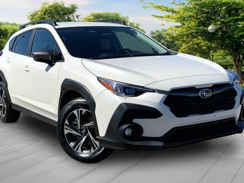 Used 2024 Subaru Crosstrek 2.0i Premium w/ Popular Package #4 AWD/4WD image 3