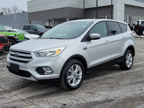 Used 2017 Ford Escape SE image 8