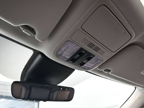 Used 2025 Honda Odyssey Elite image 26