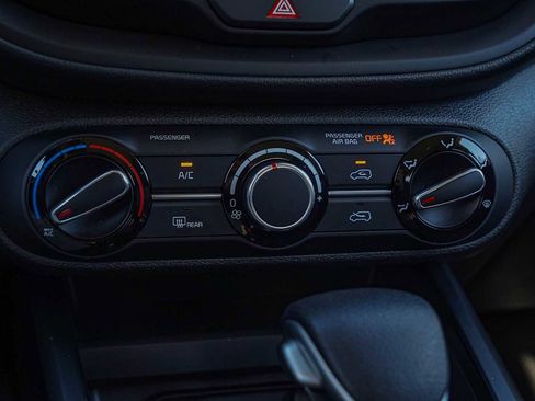 Certified 2024 Kia Soul LX w/ Option Group 015 image 19