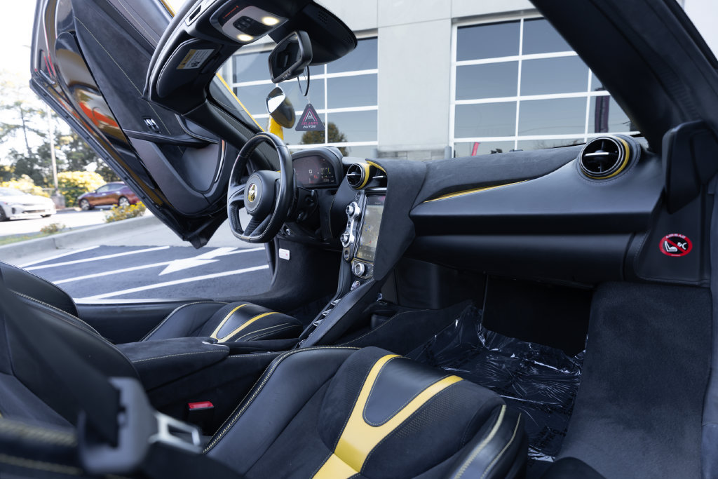 Used 2021 McLaren 720S Luxury RWD image 39