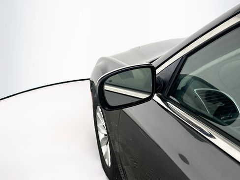 Used 2015 Chrysler 300 Limited RWD image 15