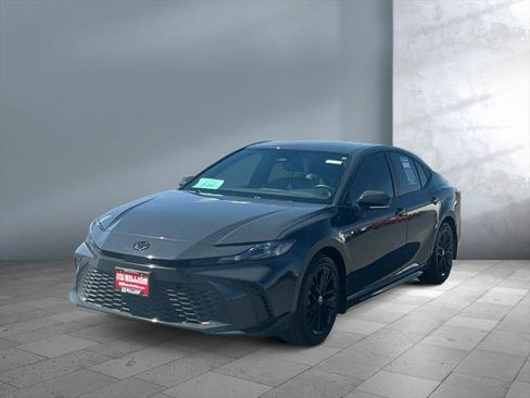 Certified 2025 Toyota Camry SE AWD/4WD image 1