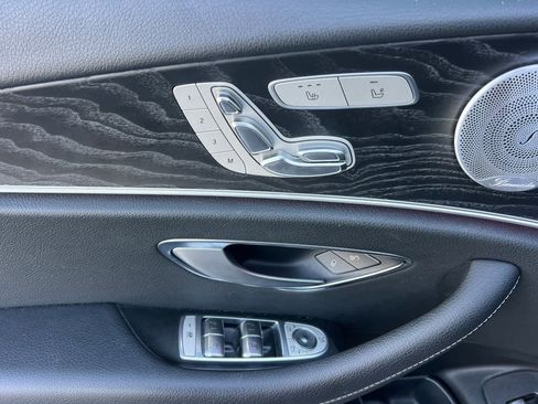 Used 2019 Mercedes-Benz E 300 image 13