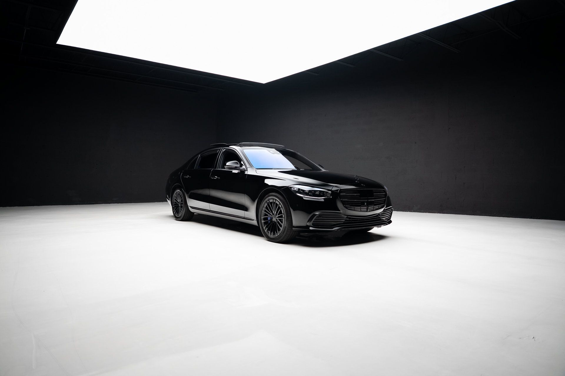 Used 2024 Mercedes-Benz S 580e 4MATIC Sedan w/ Warmth & Comfort Package image 86