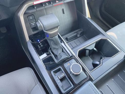 Used 2024 Toyota Tundra SR5 AWD/4WD image 15
