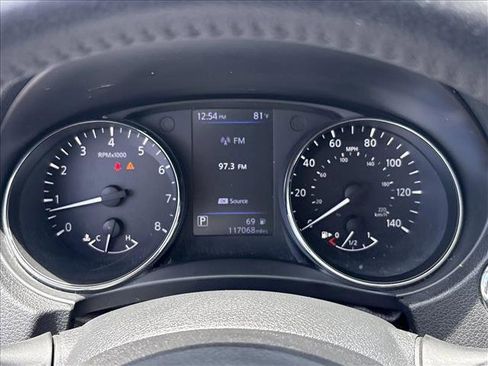 Used 2019 Nissan Rogue SV FWD image 12