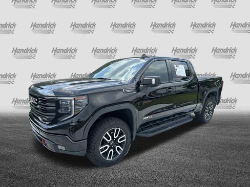 Used 2023 GMC Sierra 1500 AT4 w/ AT4 Premium Package AWD/4WD image 5