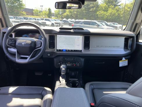 New 2026 Ford Bronco Outer Banks AWD/4WD image 23