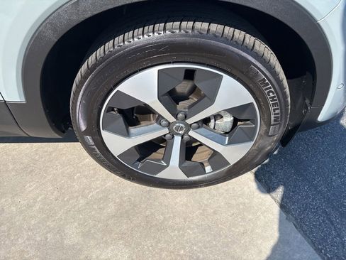 Certified 2026 Volvo XC40 B5 Plus AWD/4WD image 12