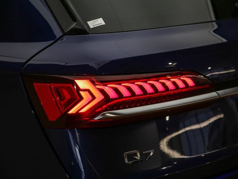 Certified 2024 Audi Q7 3.0T Premium Plus AWD/4WD image 11