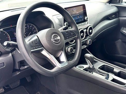 Used 2025 Nissan Sentra SV FWD image 12
