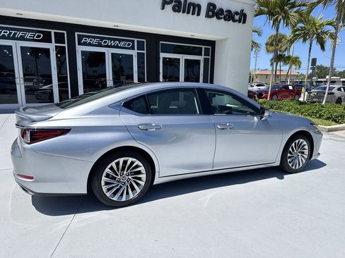 Used 2022 Lexus ES 350 Ultra Luxury FWD image 4