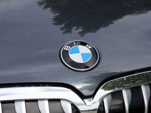 Used 2020 BMW X7 xDrive40i w/ Cold Weather Package AWD/4WD image 2