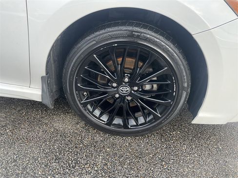 Used 2019 Toyota Camry SE image 11