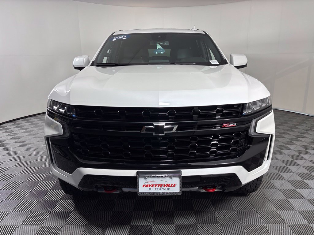 Certified 2024 Chevrolet Suburban Z71 w/ Off-Road Capability Package AWD/4WD image 11