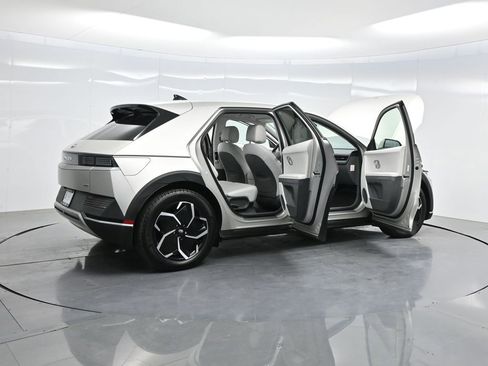 Used 2023 Hyundai Ioniq 5 SEL image 5