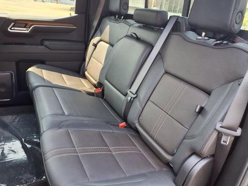 Used 2024 Chevrolet Silverado 1500 High Country w/ High Country Premium Package image 19