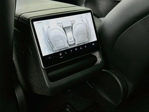 Used 2026 Tesla Model Y AWD image 25