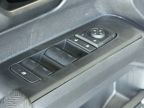 New 2025 Toyota Tacoma SR5 image 15