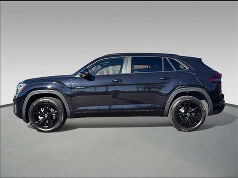 New 2026 Volkswagen Atlas Cross Sport SEL R-Line image 3