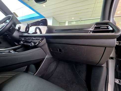 Used 2026 Chevrolet Traverse LT AWD/4WD image 70