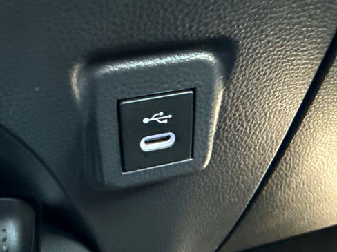 Certified 2023 Toyota Corolla LE image 28