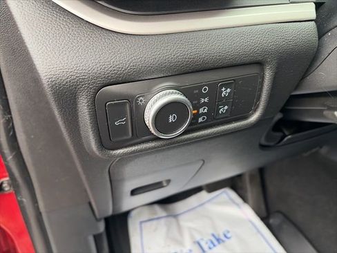 Used 2021 Ford Explorer XLT w/ Equipment Group 202A image 15