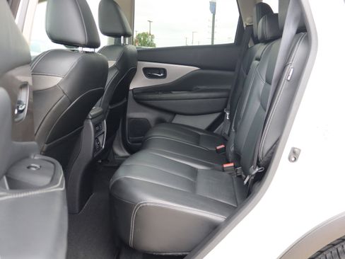 Used 2024 Nissan Murano SL image 11