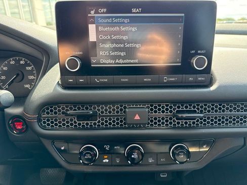 Used 2025 Honda HR-V Sport image 16