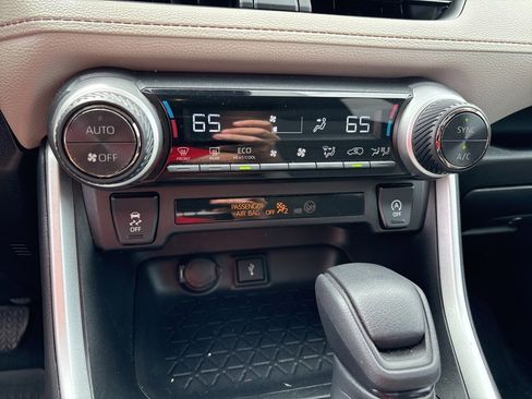 Used 2022 Toyota RAV4 XLE w/ Convenience Package image 17