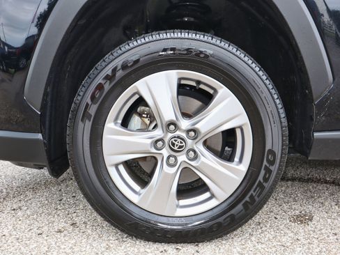 Used 2023 Toyota RAV4 XLE image 29