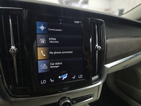 Used 2020 Volvo V90 T6 Cross Country AWD/4WD image 31
