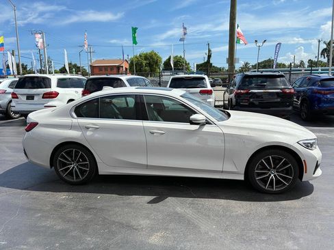 Used 2020 BMW 330i Sedan w/ Convenience Package RWD image 2