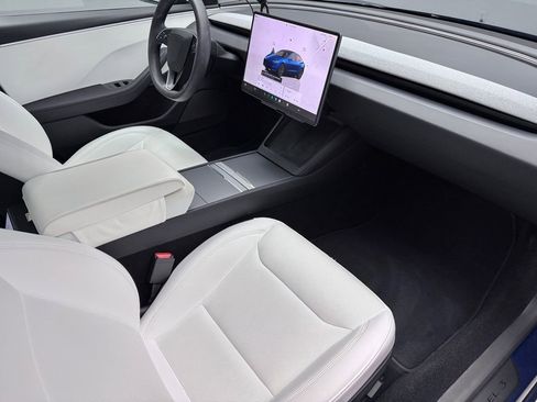 Used 2025 Tesla Model 3 Long Range AWD/4WD image 11